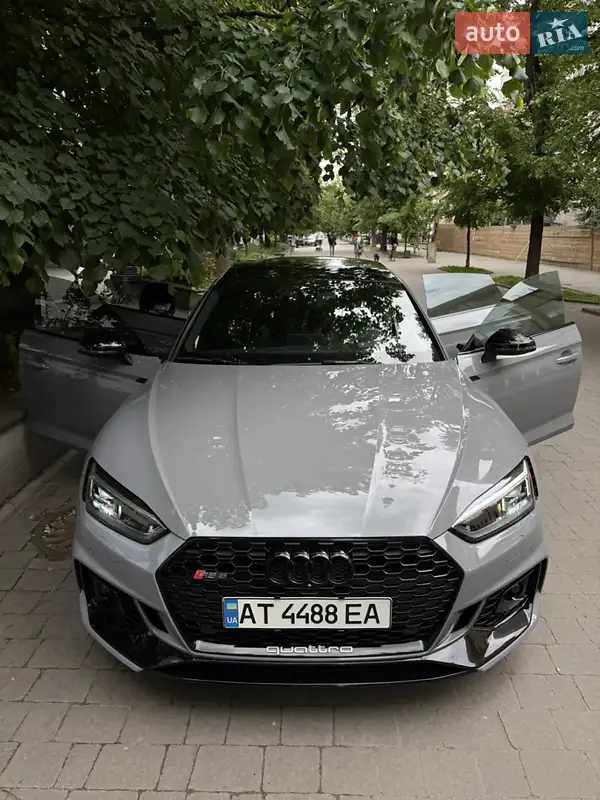 Audi RS5