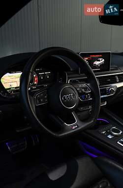 Купе Audi RS5 2018 в 