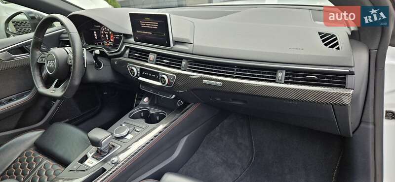 Купе Audi RS5 2019 в Киеве