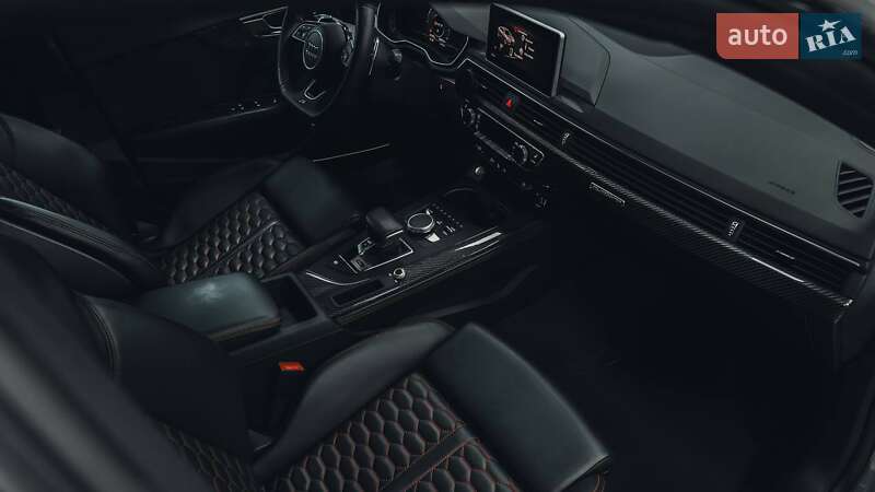 Купе Audi RS5 2018 в Киеве