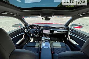 Универсал Audi RS6 2021 в 