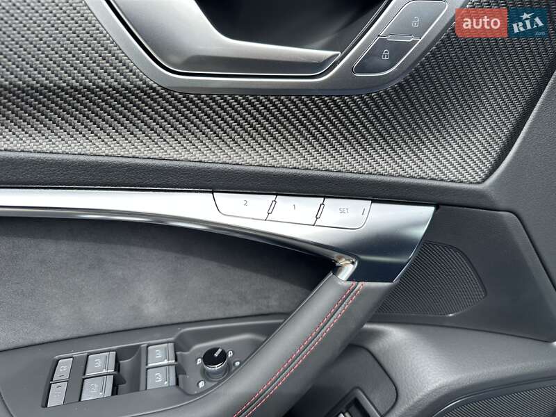 Универсал Audi RS6 2025 в Киеве