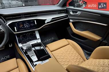 Универсал Audi RS6 2025 в 