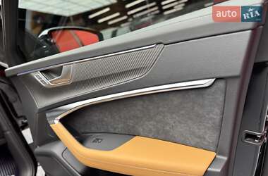 Универсал Audi RS6 2025 в 