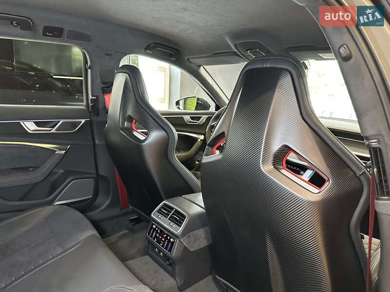 Универсал Audi RS6 2024 в Киеве
