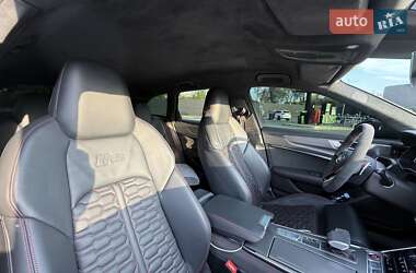 Универсал Audi RS6 2022 в 