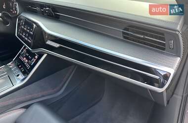 Универсал Audi RS6 2021 в 