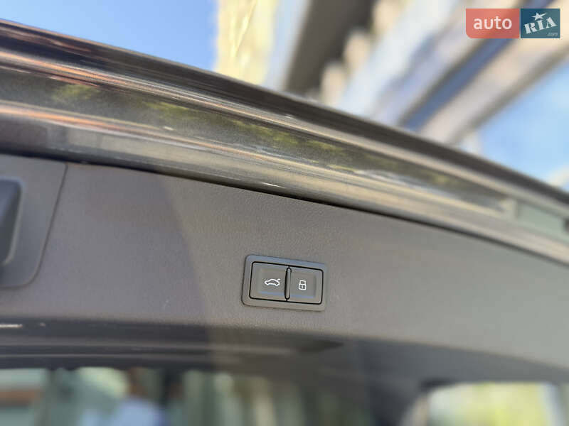 Універсал Audi RS6 2023 в Львові