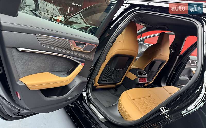 Универсал Audi RS6 2025 в Киеве фото 48 Универсал Audi RS6 2025 в Киеве