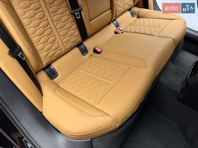 Универсал Audi RS6 2025 в Киеве фото 59 Универсал Audi RS6 2025 в Киеве