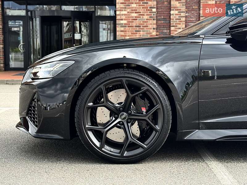 Универсал Audi RS6 2025 в Киеве