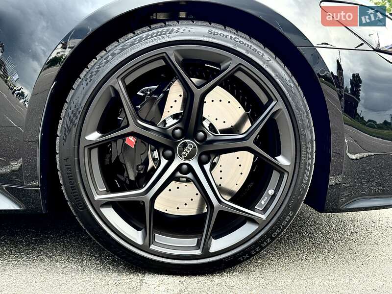 Универсал Audi RS6 2025 в Киеве