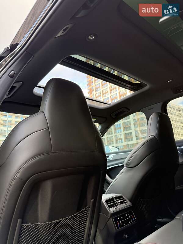 Универсал Audi RS6 2024 в Киеве