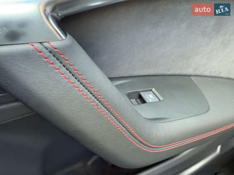 Универсал Audi RS6 2024 в Киеве