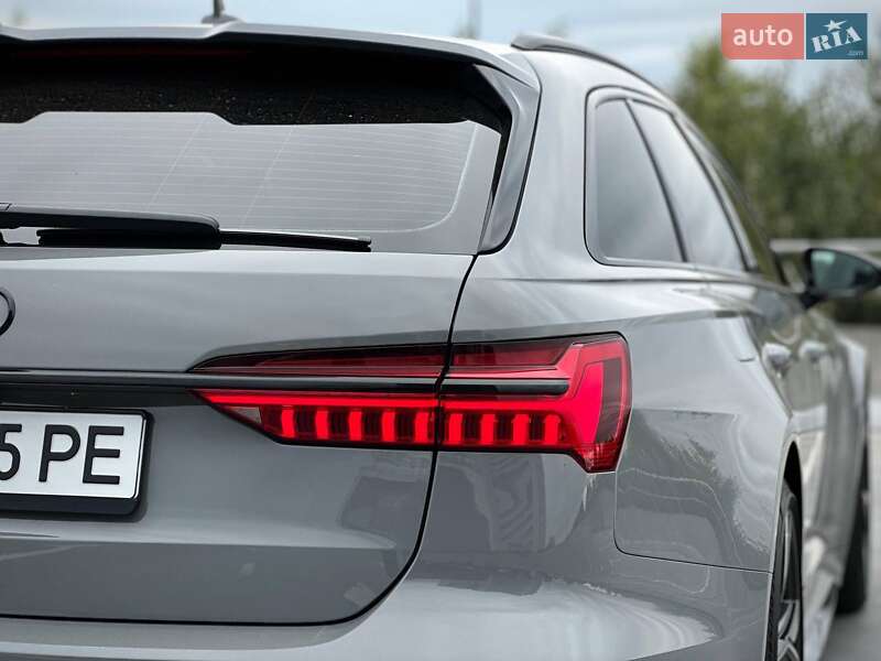 Универсал Audi RS6 2021 в Киеве
