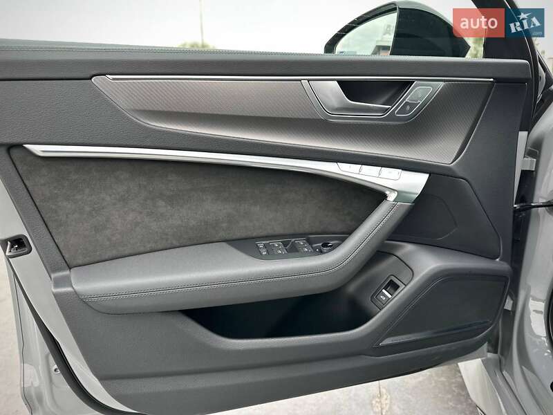 Универсал Audi RS6 2021 в Киеве