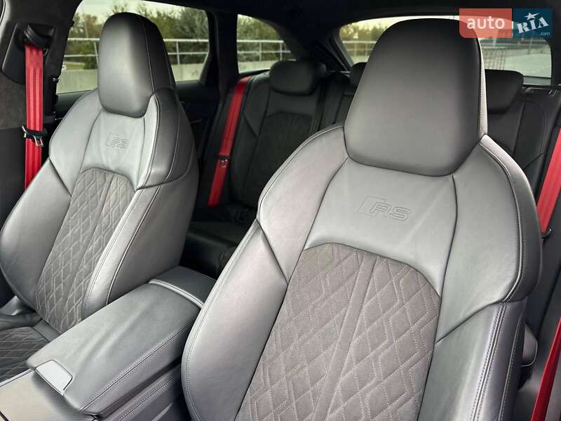 Универсал Audi RS6 2021 в Киеве