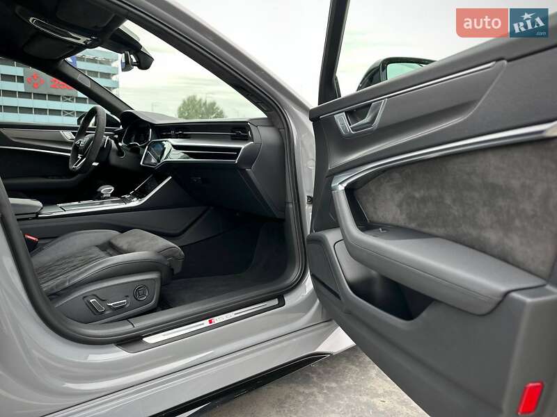 Универсал Audi RS6 2021 в Киеве