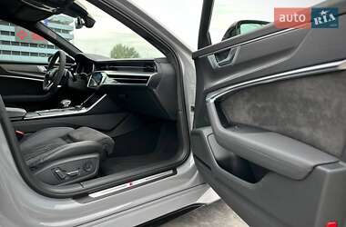 Універсал Audi RS6 2021 в 