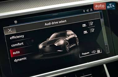Універсал Audi RS6 2021 в 