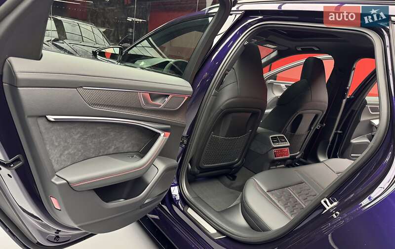 Универсал Audi RS6 2025 в Киеве