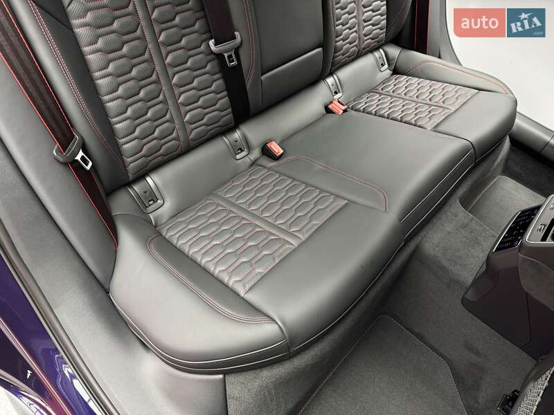 Универсал Audi RS6 2025 в Киеве