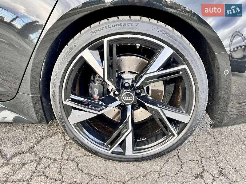 Универсал Audi RS6 2021 в Киеве