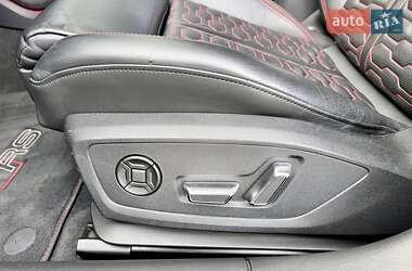 Универсал Audi RS6 2021 в 