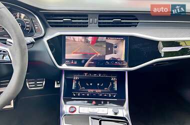 Универсал Audi RS6 2021 в 