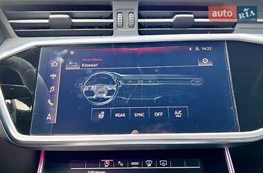 Универсал Audi RS6 2021 в 