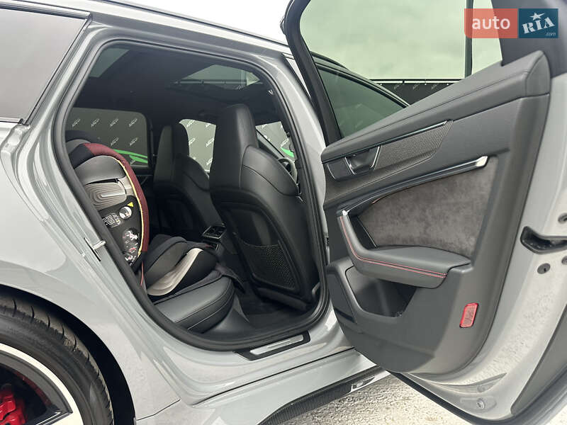 Універсал Audi RS6 2020 в Києві фото 11 Універсал Audi RS6 2020 в Києві