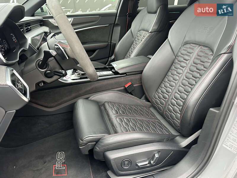 Універсал Audi RS6 2020 в Києві фото 28 Універсал Audi RS6 2020 в Києві