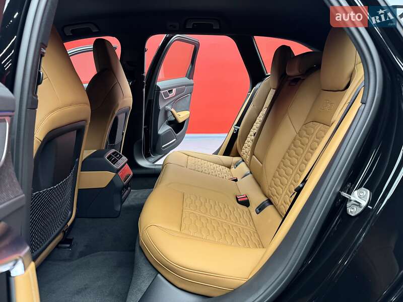Универсал Audi RS6 2025 в Киеве
