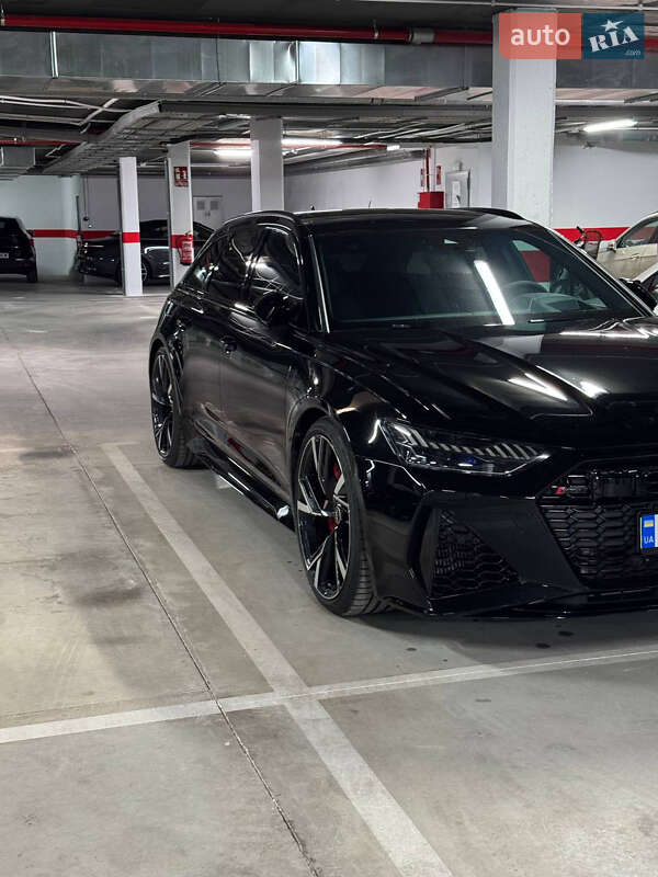 Универсал Audi RS6 2021 в Киеве