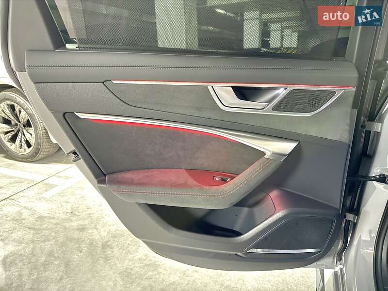 Универсал Audi RS6 2024 в Днепре