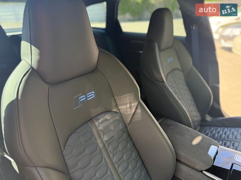 Універсал Audi RS6 2024 в Києві