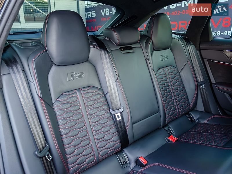 Універсал Audi RS6 2023 в Києві фото 39 Універсал Audi RS6 2023 в Києві