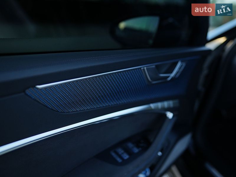 Універсал Audi RS6 2024 в Одесі