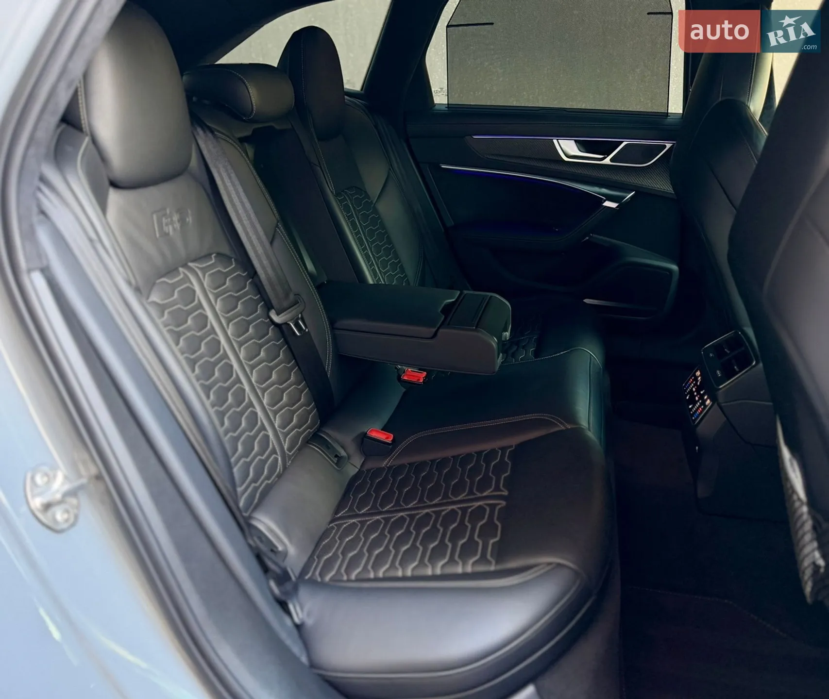 2020 Audi RS6 - мініатюра 21