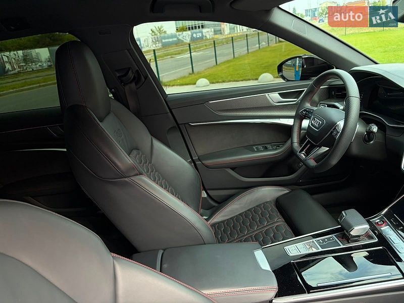Универсал Audi RS6 2025 в Киеве