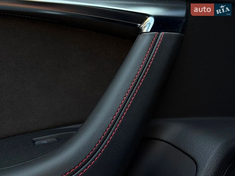 Универсал Audi RS6 2025 в Киеве