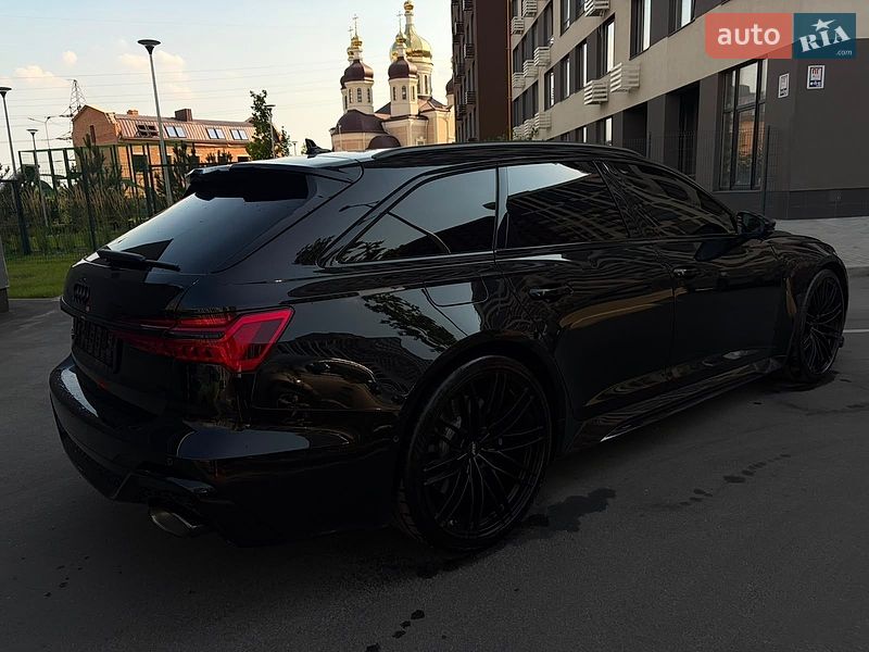 Универсал Audi RS6 2025 в Киеве