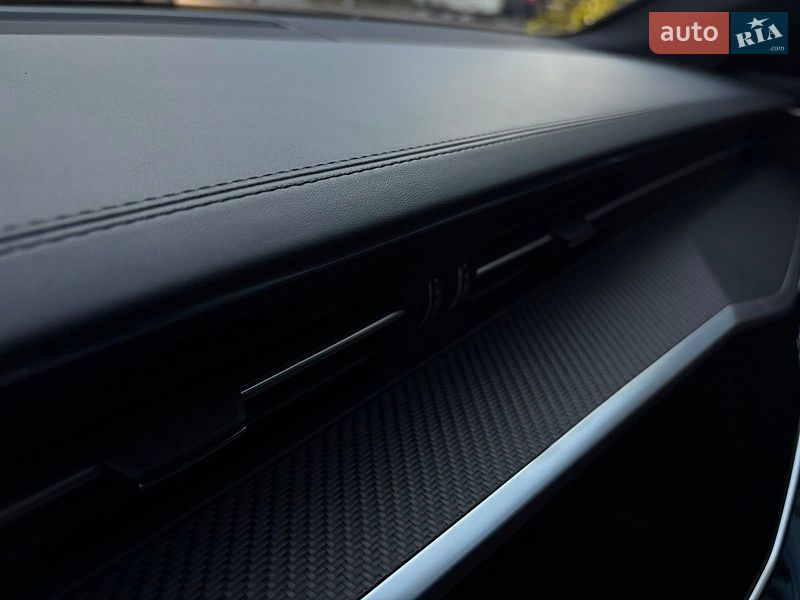 Универсал Audi RS6 2025 в Киеве