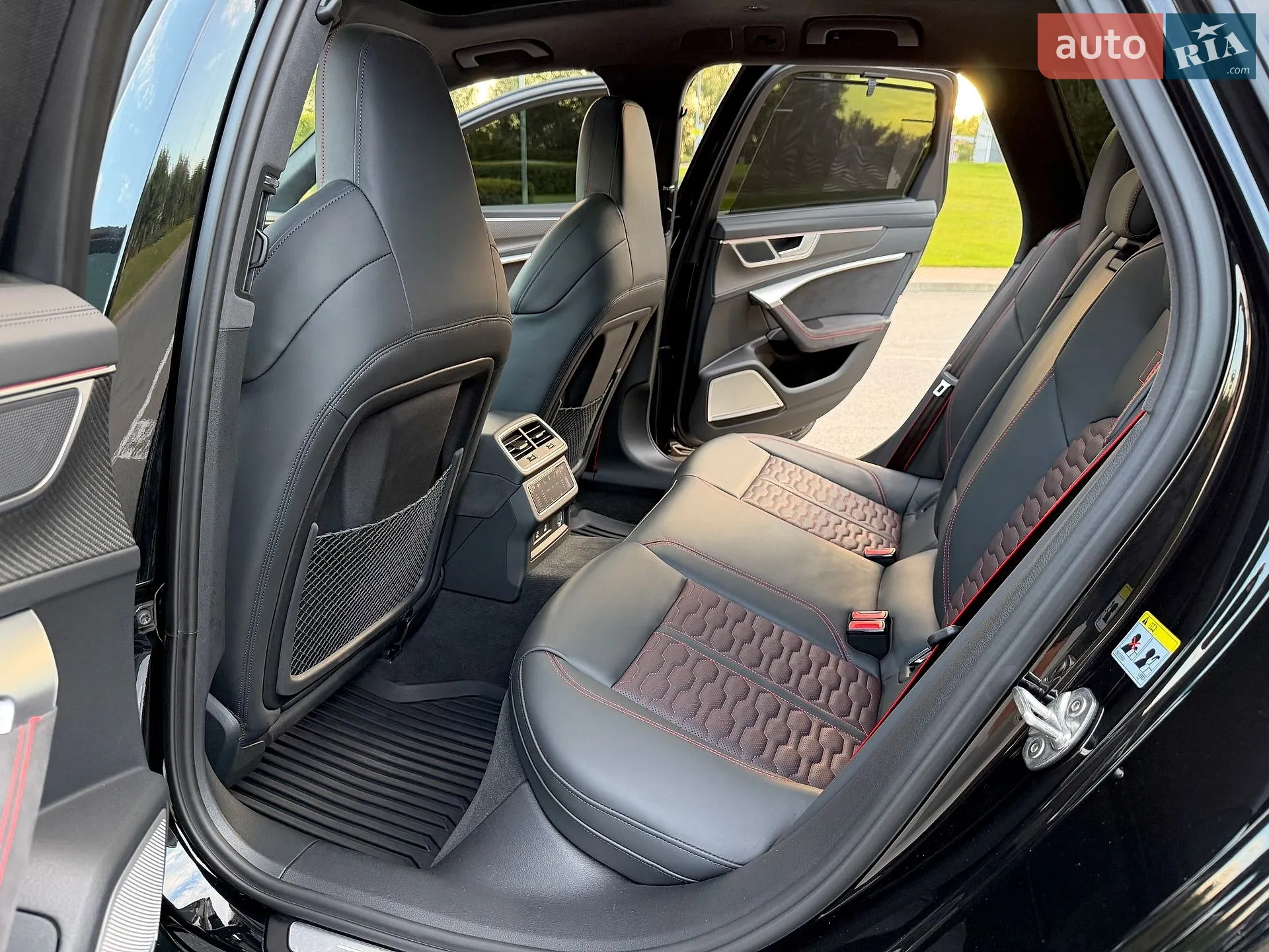 2024 Audi RS6 - мініатюра 66