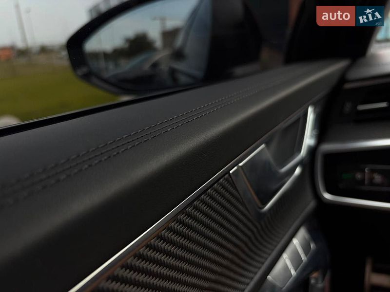 Универсал Audi RS6 2026 в Киеве