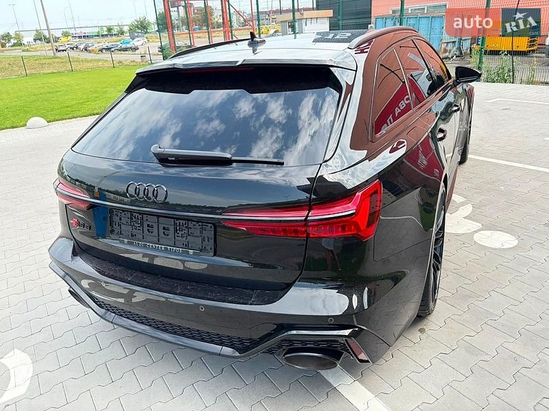 Универсал Audi RS6 2026 в Киеве