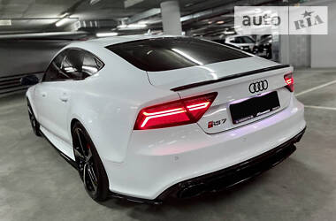 Седан Audi RS7 Sportback 2015 в Киеве