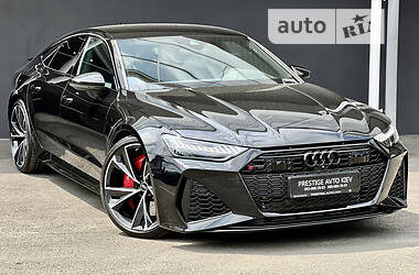 Лифтбек Audi RS7 Sportback 2021 в 