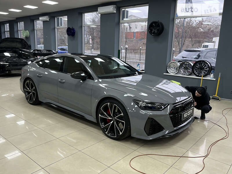 Лифтбек Audi RS7 Sportback 2021 в Киеве
