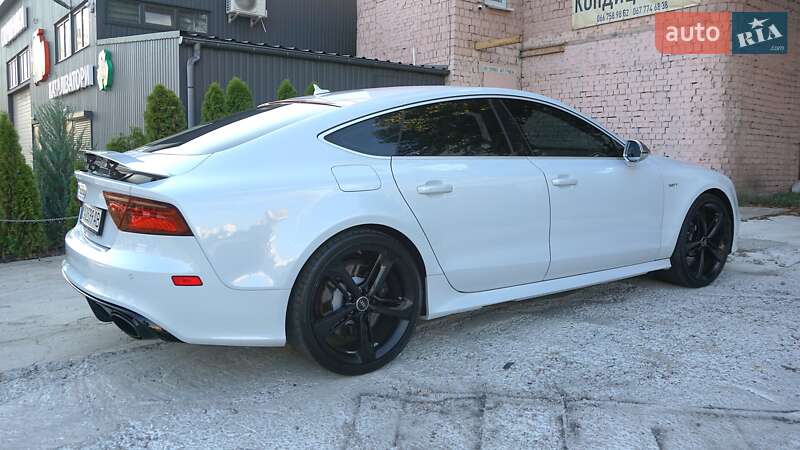 Лифтбек Audi RS7 Sportback 2014 в Киеве